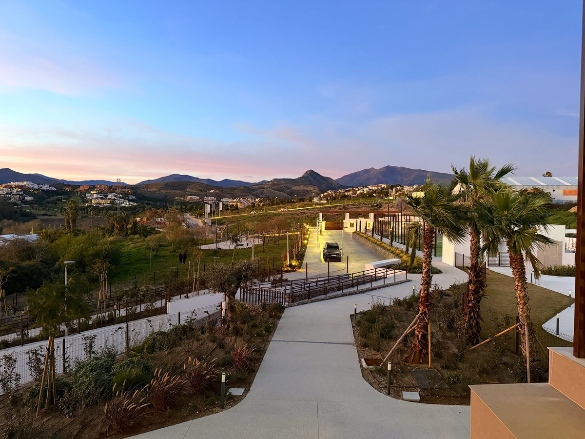 Se vende Apartamento Planta Media de 2 dormitorios en Costa Del Sol, Málaga, España