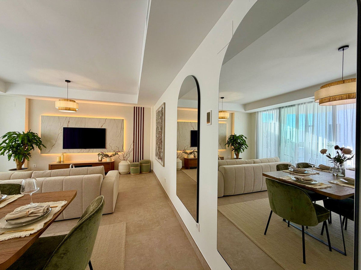 Se vende Apartamento Planta Media de 2 dormitorios en Costa Del Sol, Málaga, España
