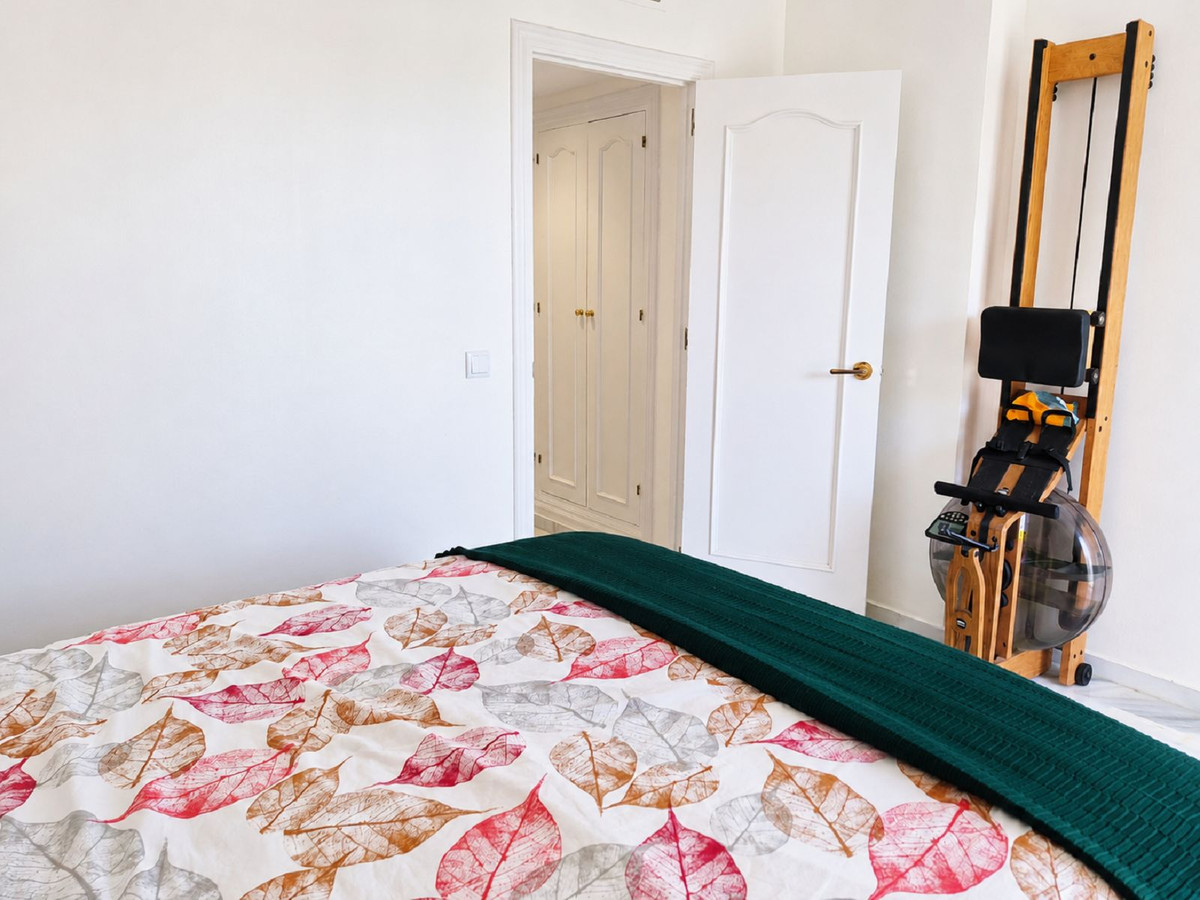 Se vende Apartamento Planta Media de 2 dormitorios en Costa Del Sol, Málaga, España