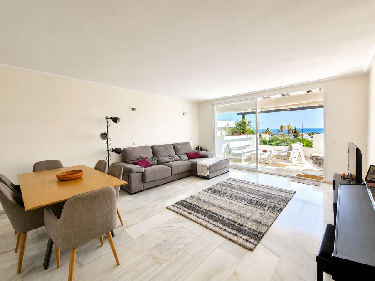 Se vende Apartamento Planta Media de 2 dormitorios en Costa Del Sol, Málaga, España