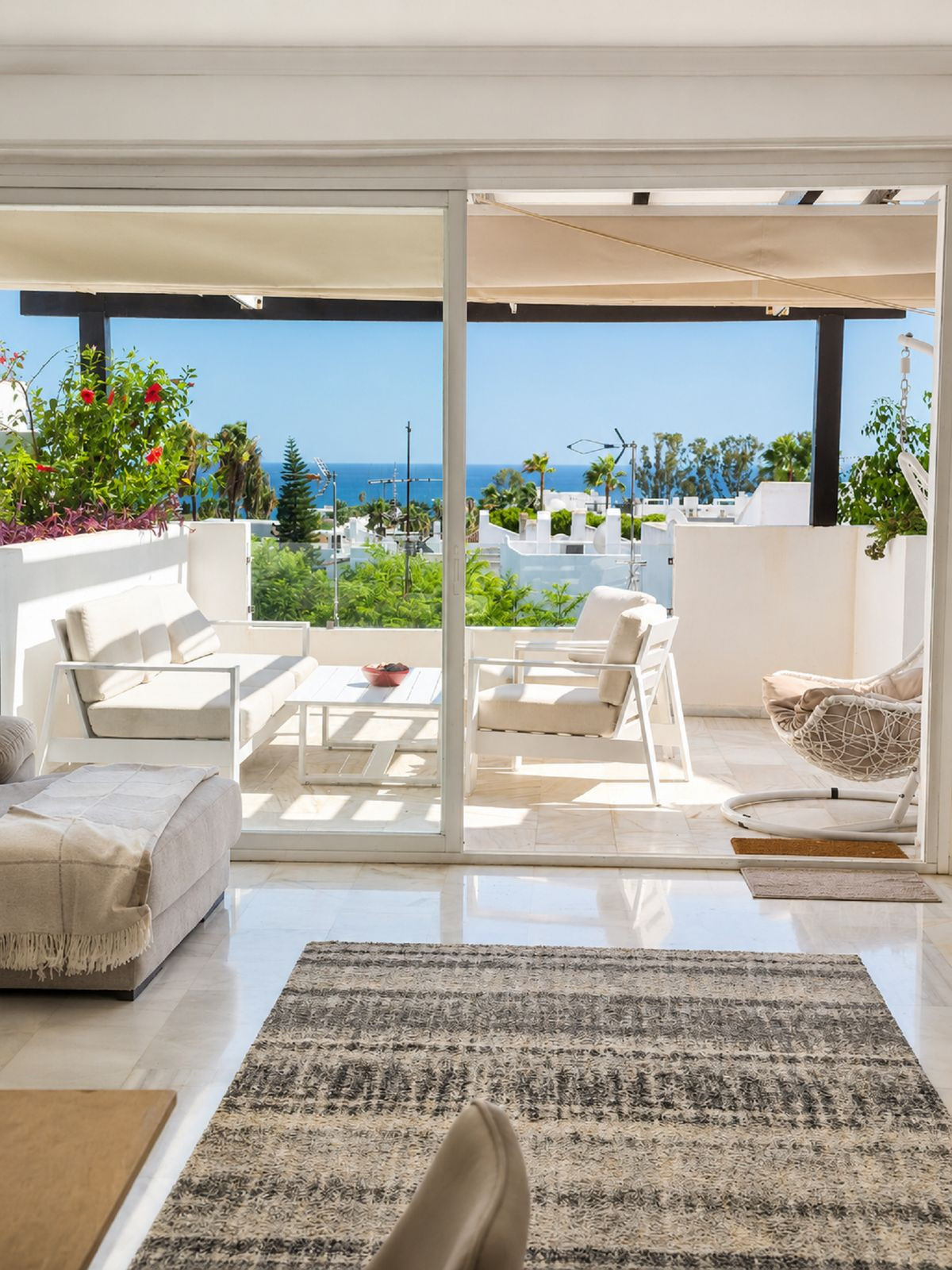 Se vende Apartamento Planta Media de 2 dormitorios en Costa Del Sol, Málaga, España