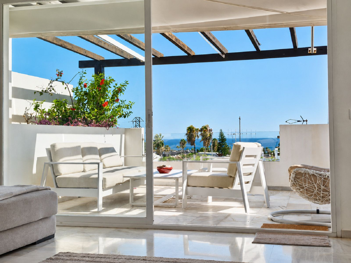 Se vende Apartamento Planta Media de 2 dormitorios en Costa Del Sol, Málaga, España