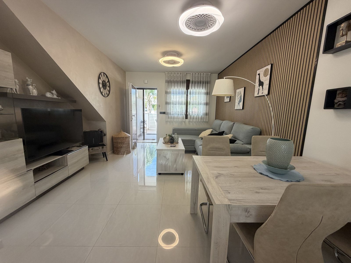 2 Bed Apartment for sale in Los Balcones Costa Blanca, Alicante, Spain