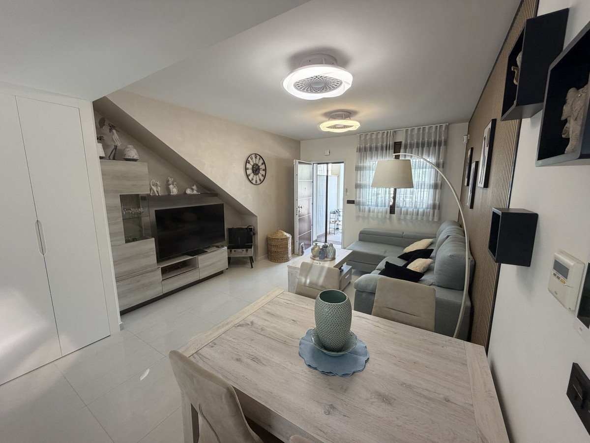 2 Bed Apartment for sale in Los Balcones Costa Blanca, Alicante, Spain
