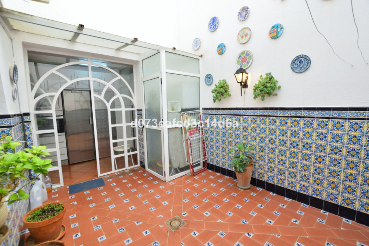 Se vende Adosada de 6 dormitorios en Costa Del Sol, Málaga, España