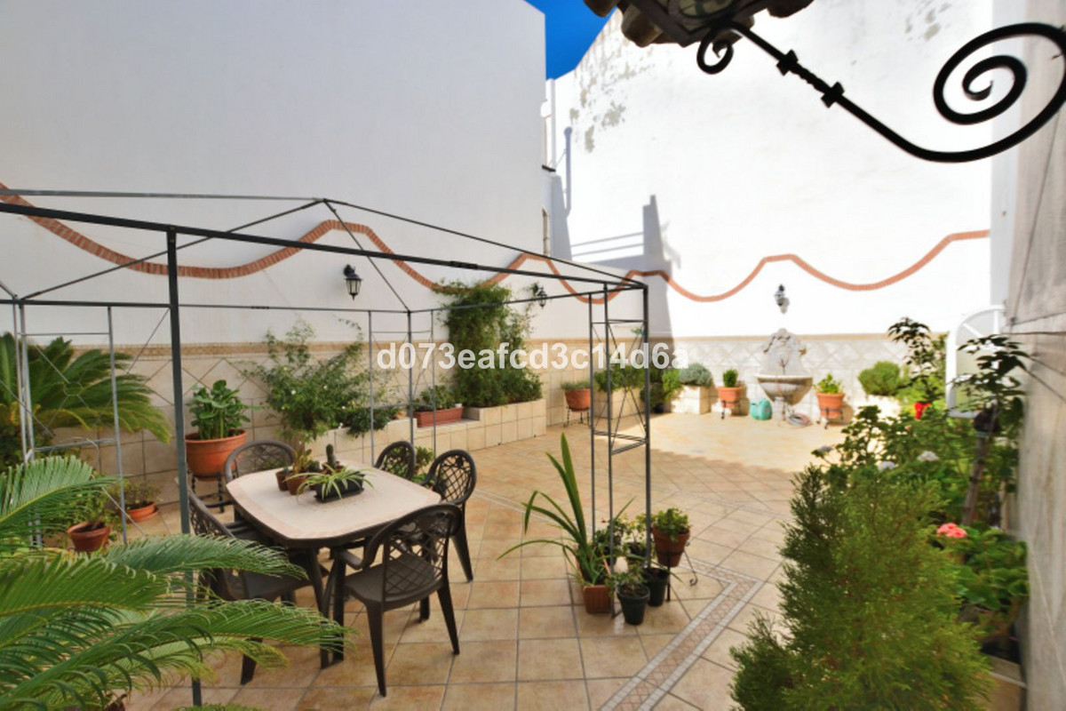 Se vende Adosada de 6 dormitorios en Costa Del Sol, Málaga, España