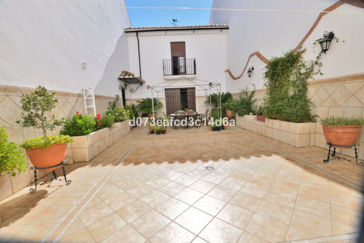 Se vende Adosada de 6 dormitorios en Costa Del Sol, Málaga, España