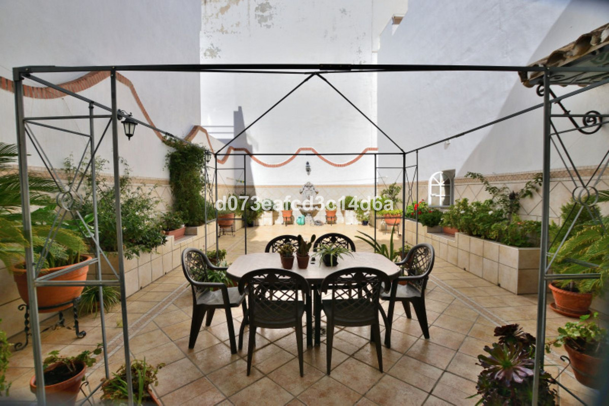 Se vende Adosada de 6 dormitorios en Costa Del Sol, Málaga, España
