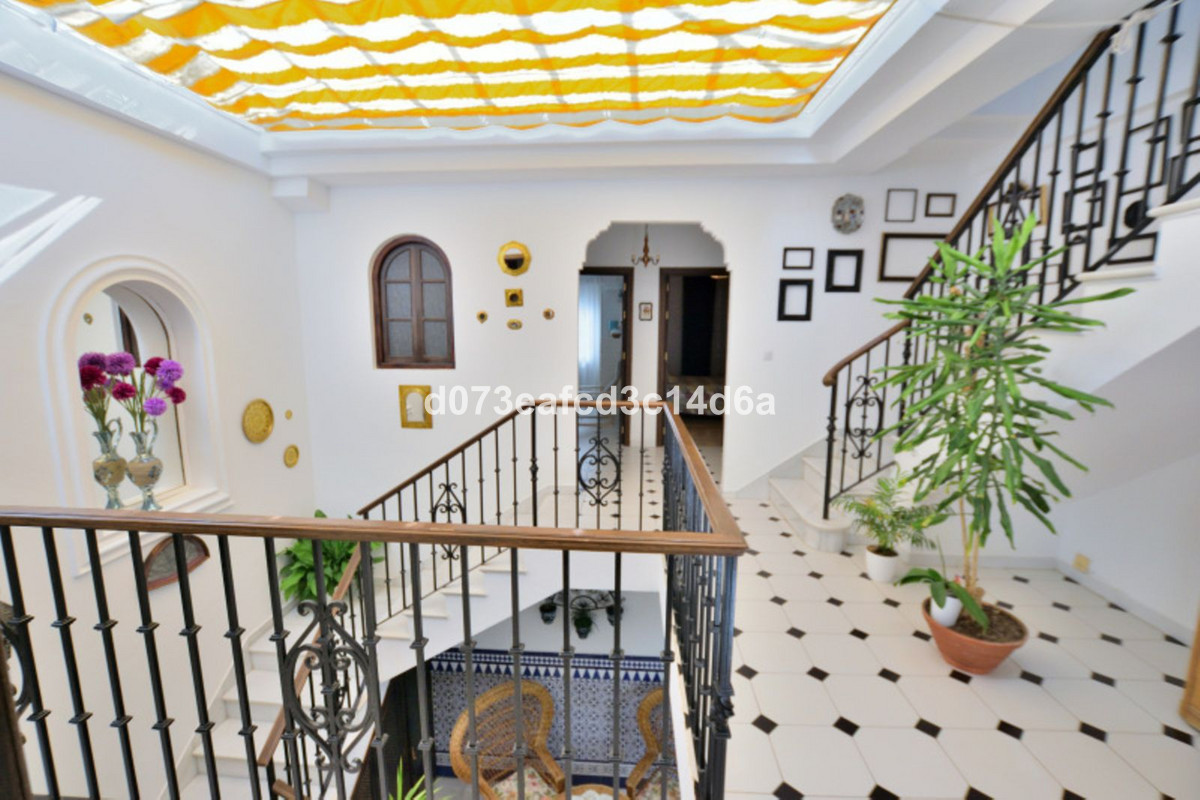 Se vende Adosada de 6 dormitorios en Costa Del Sol, Málaga, España