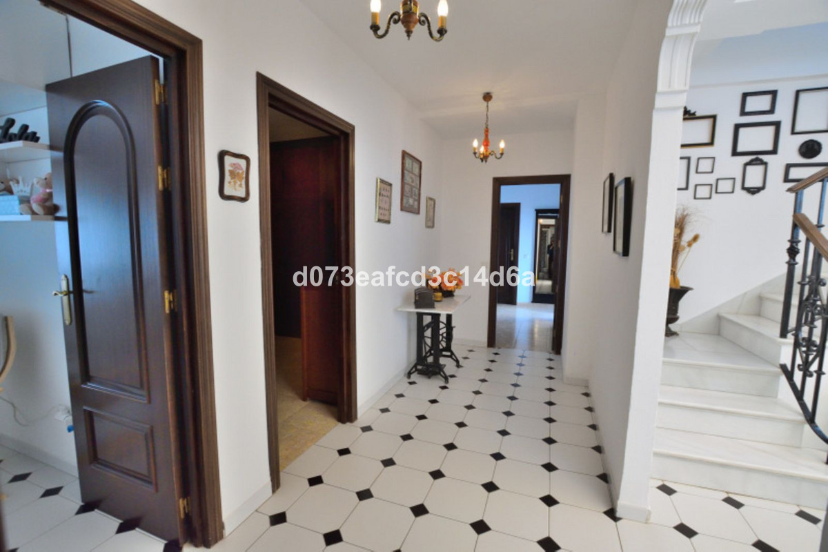 Se vende Adosada de 6 dormitorios en Costa Del Sol, Málaga, España