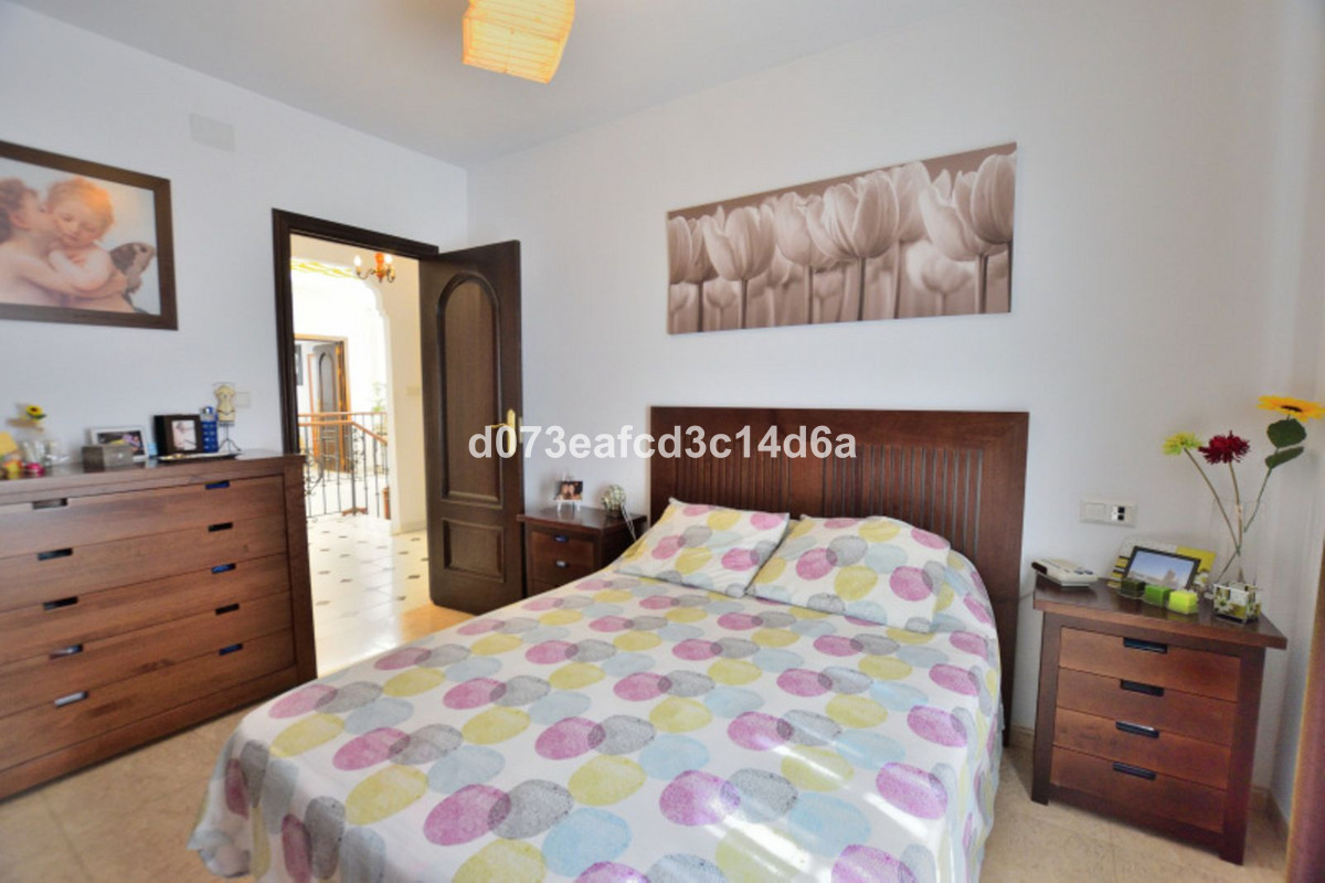 Se vende Adosada de 6 dormitorios en Costa Del Sol, Málaga, España