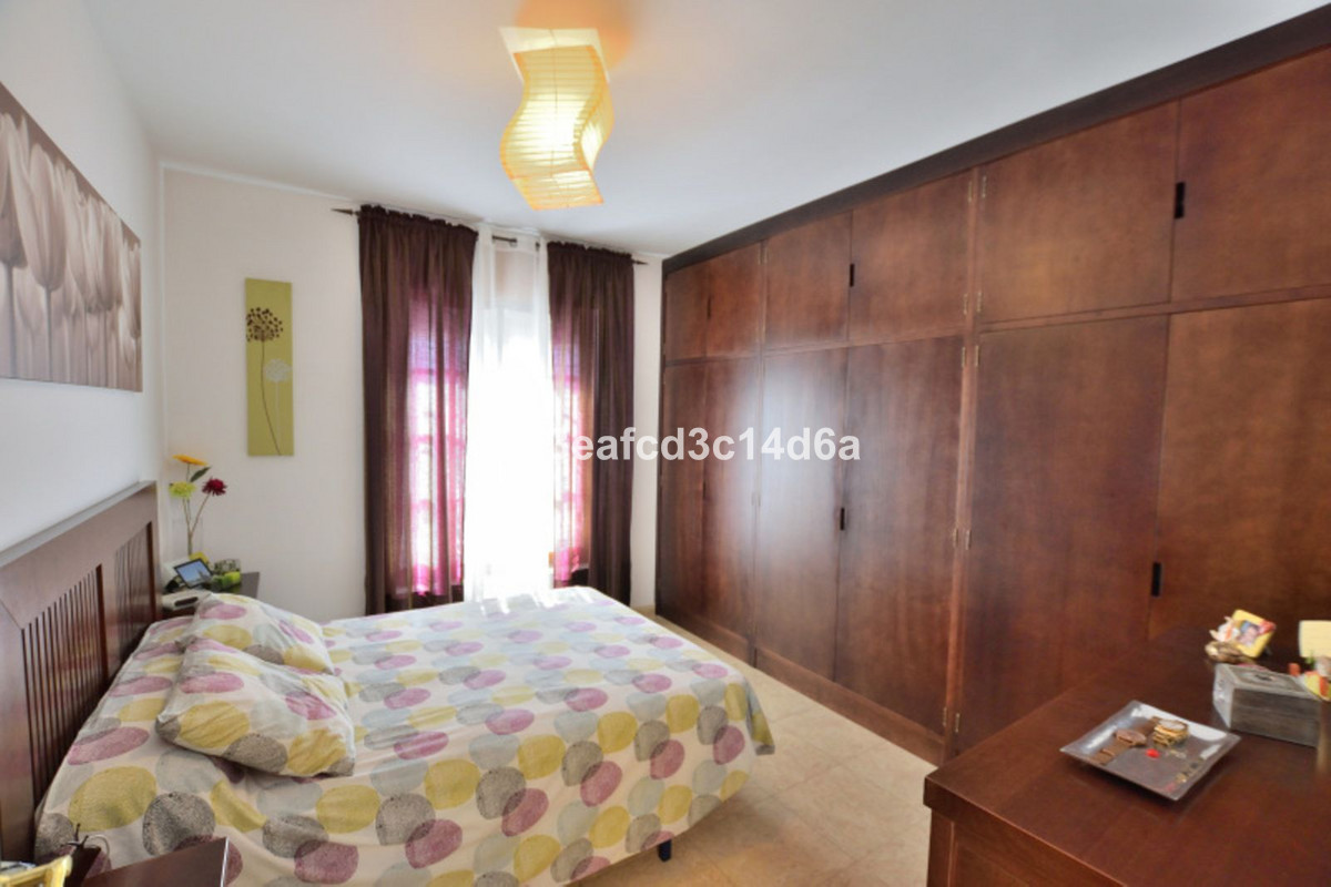 Se vende Adosada de 6 dormitorios en Costa Del Sol, Málaga, España