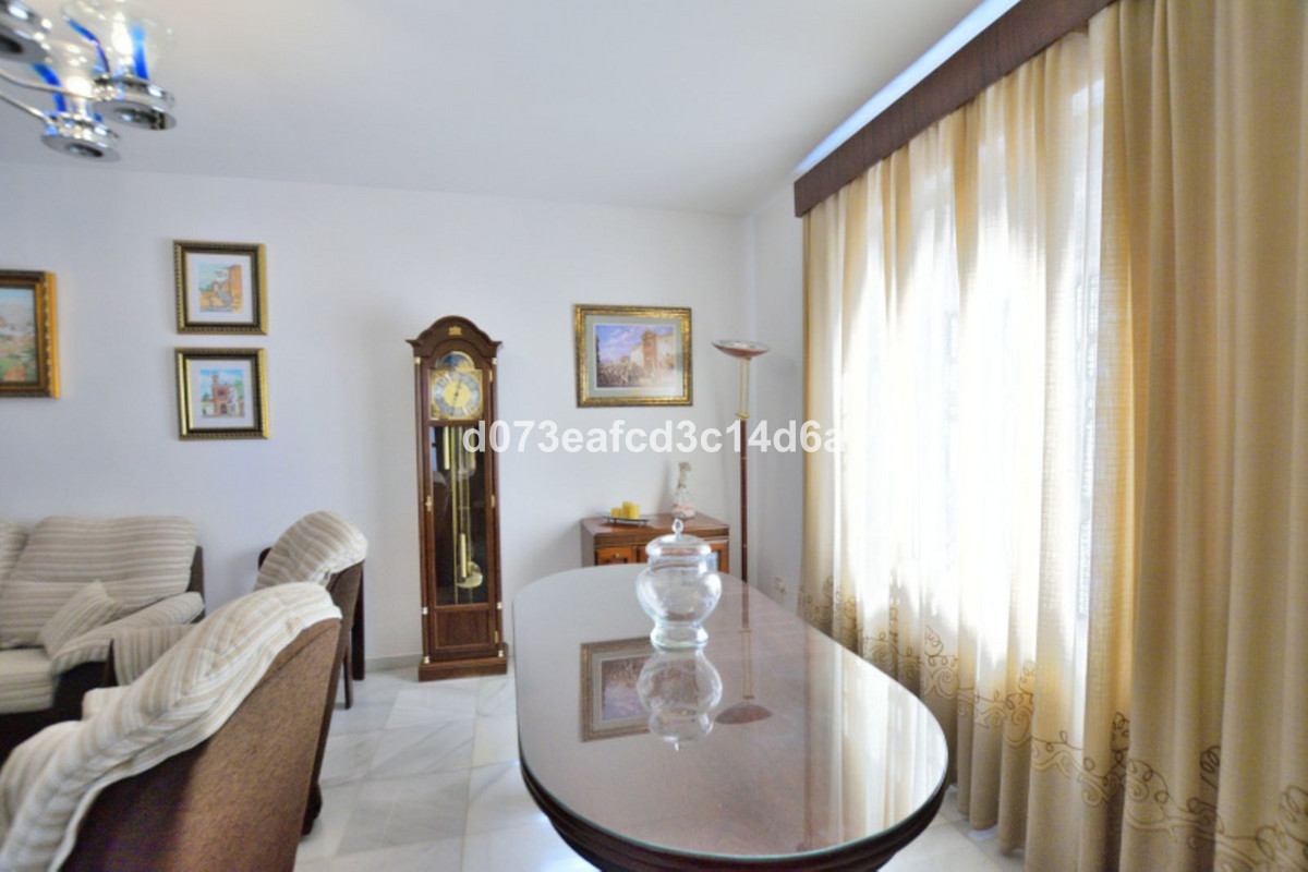 Se vende Adosada de 6 dormitorios en Costa Del Sol, Málaga, España
