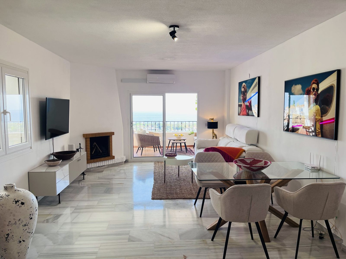 Se vende Apartamento Planta Media de 2 dormitorios en Costa Del Sol, Málaga, España