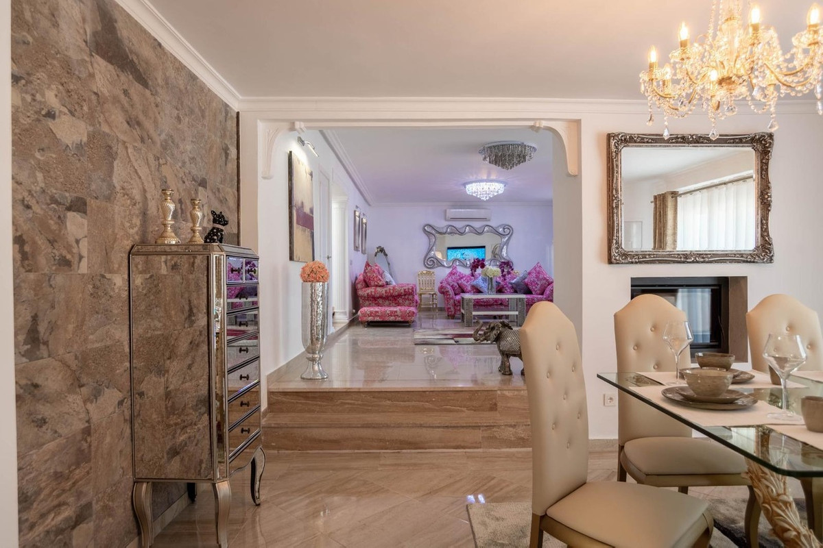 Se vende Villa - Chalet de 4 dormitorios en Costa Blanca, Alicante, España