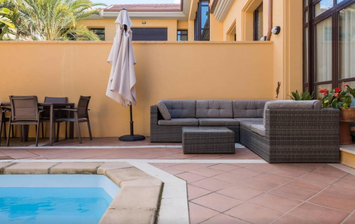 Se vende Bungalow de 3 dormitorios en Costa Del Sol, Málaga, España