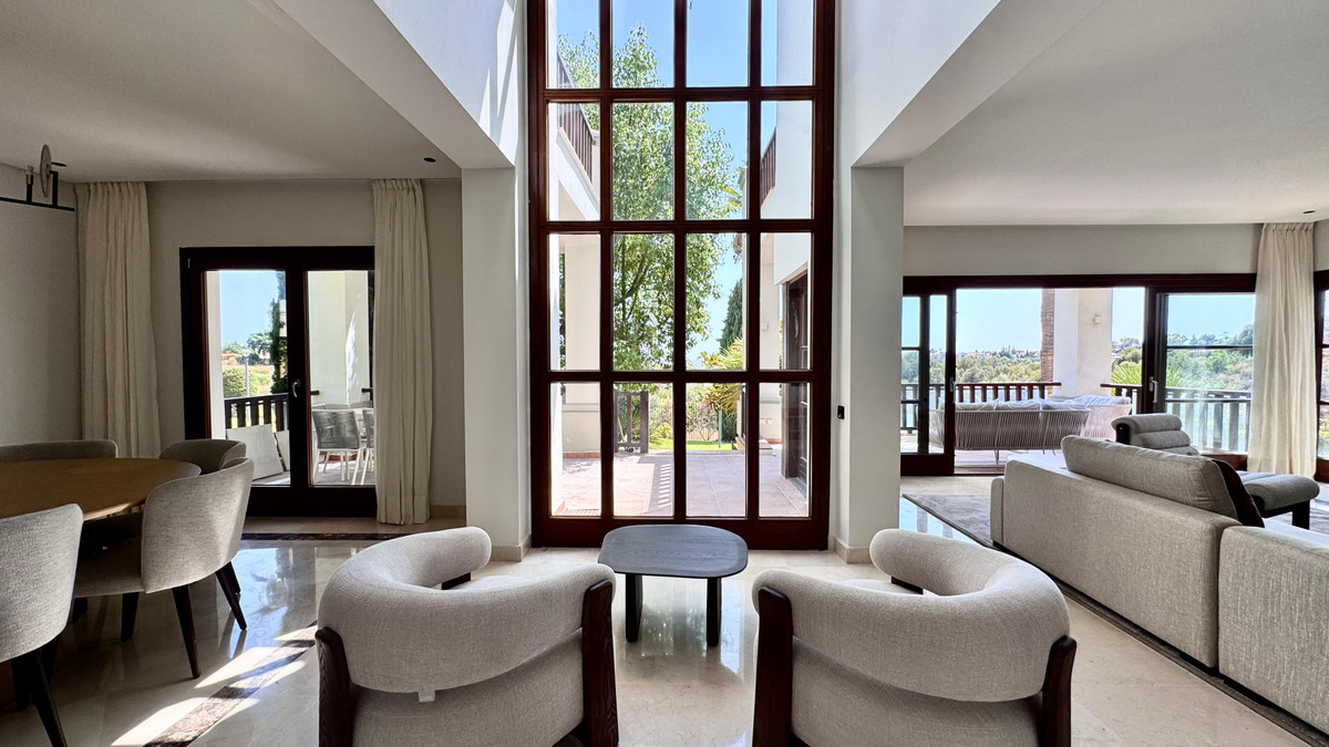 6 Bed Townhouse for sale in The Golden Mile Costa Del Sol, Málaga, Spain