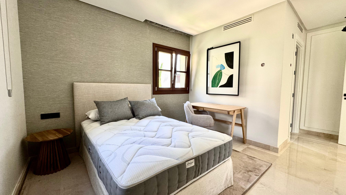 6 Bed Townhouse for sale in The Golden Mile Costa Del Sol, Málaga, Spain