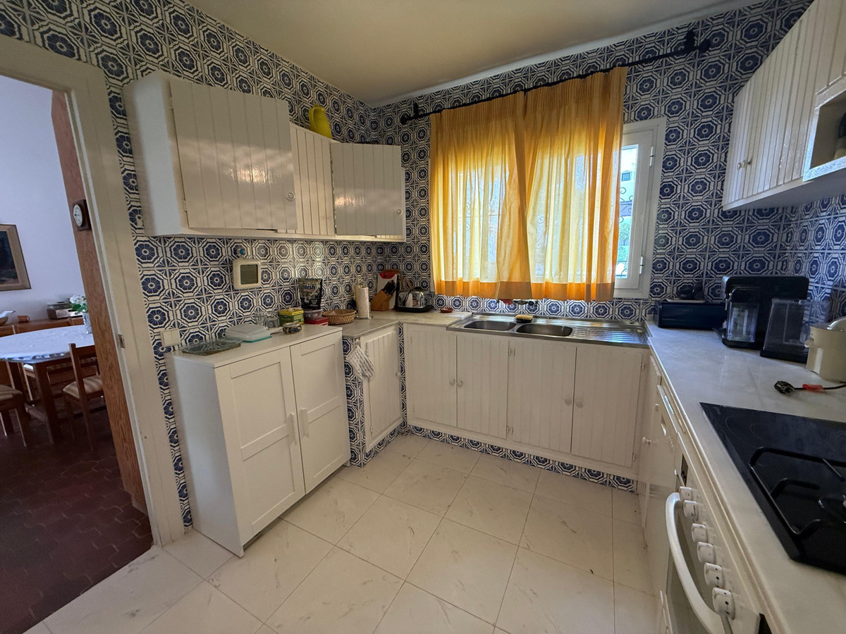 3 Bed Townhouse for sale in Nueva Andalucía Costa Del Sol, Málaga, Spain