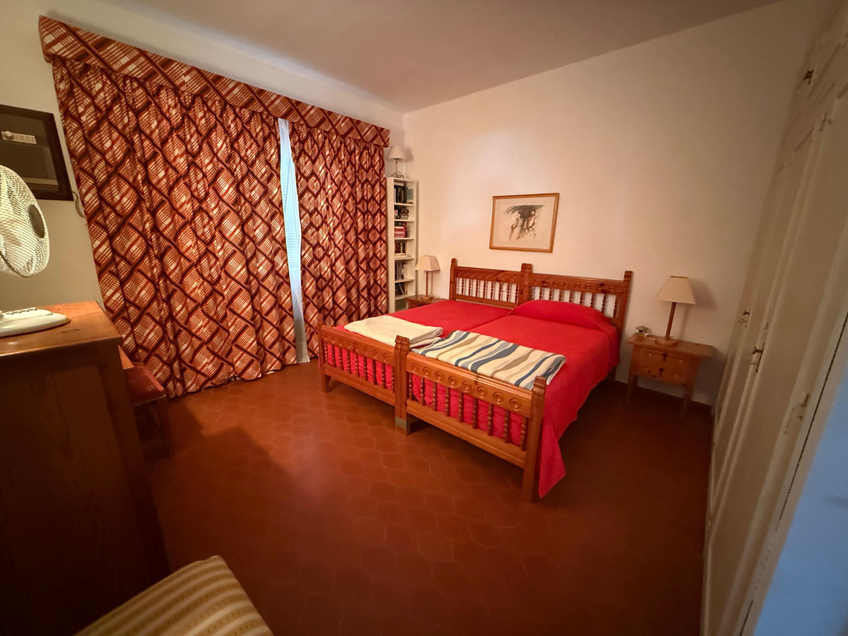 3 Bed Townhouse for sale in Nueva Andalucía Costa Del Sol, Málaga, Spain