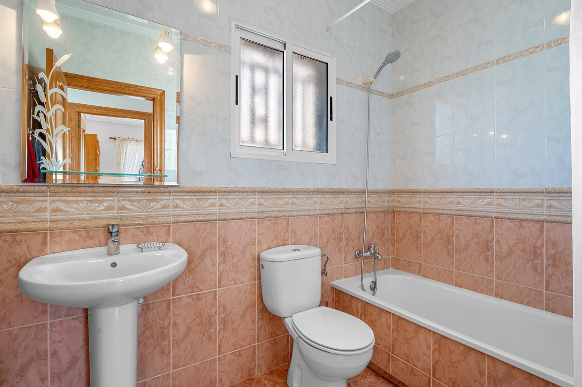 3 Bed Townhouse for sale in El Galan Costa Blanca, Alicante, Spain