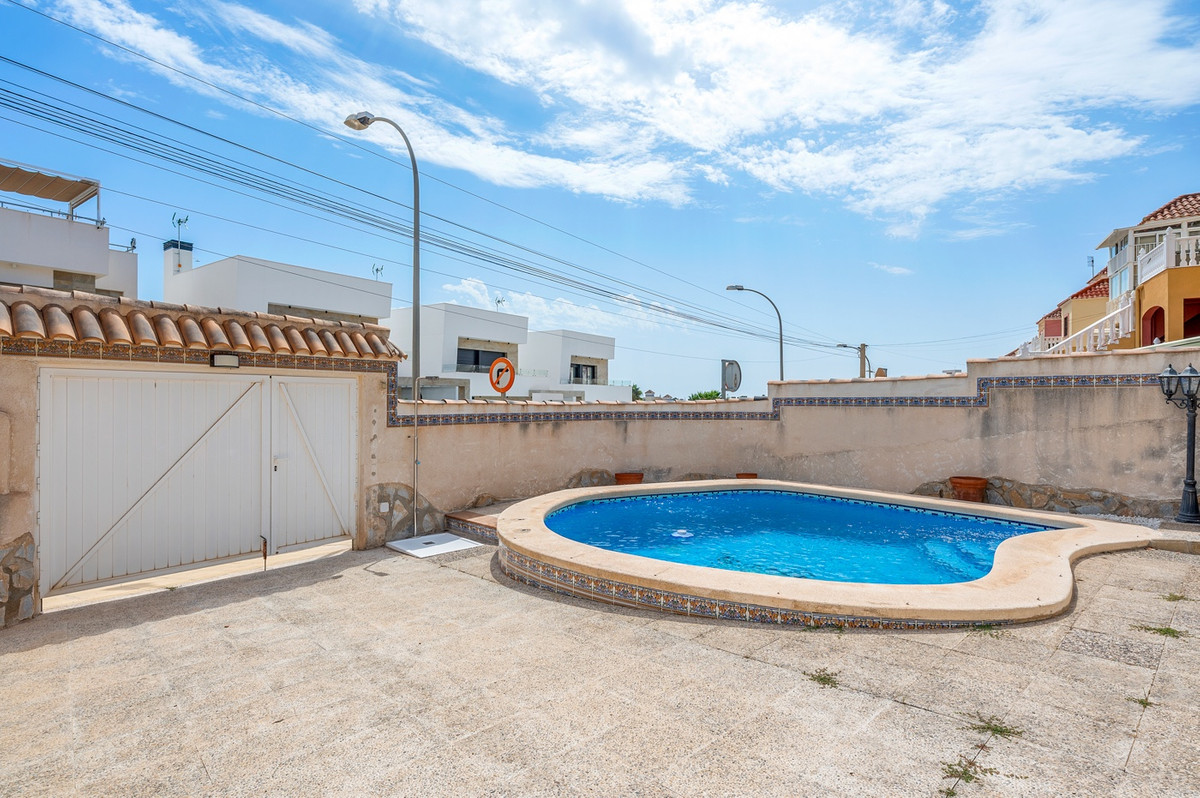 3 Bed Townhouse for sale in El Galan Costa Blanca, Alicante, Spain
