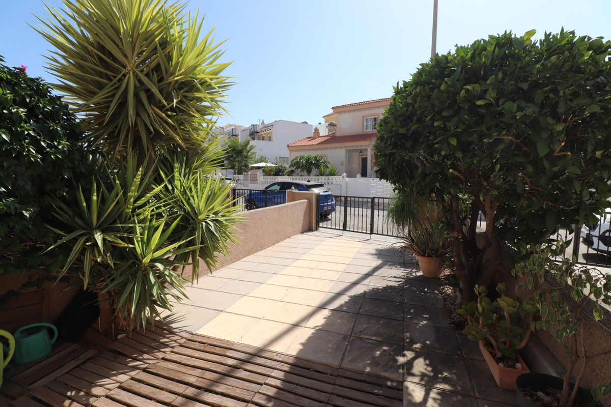 2 Bed Townhouse for sale in Montemar Costa Blanca, Alicante, Spain