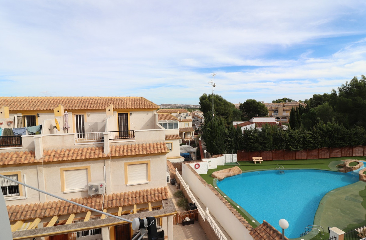 2 Bed Townhouse for sale in Montemar Costa Blanca, Alicante, Spain