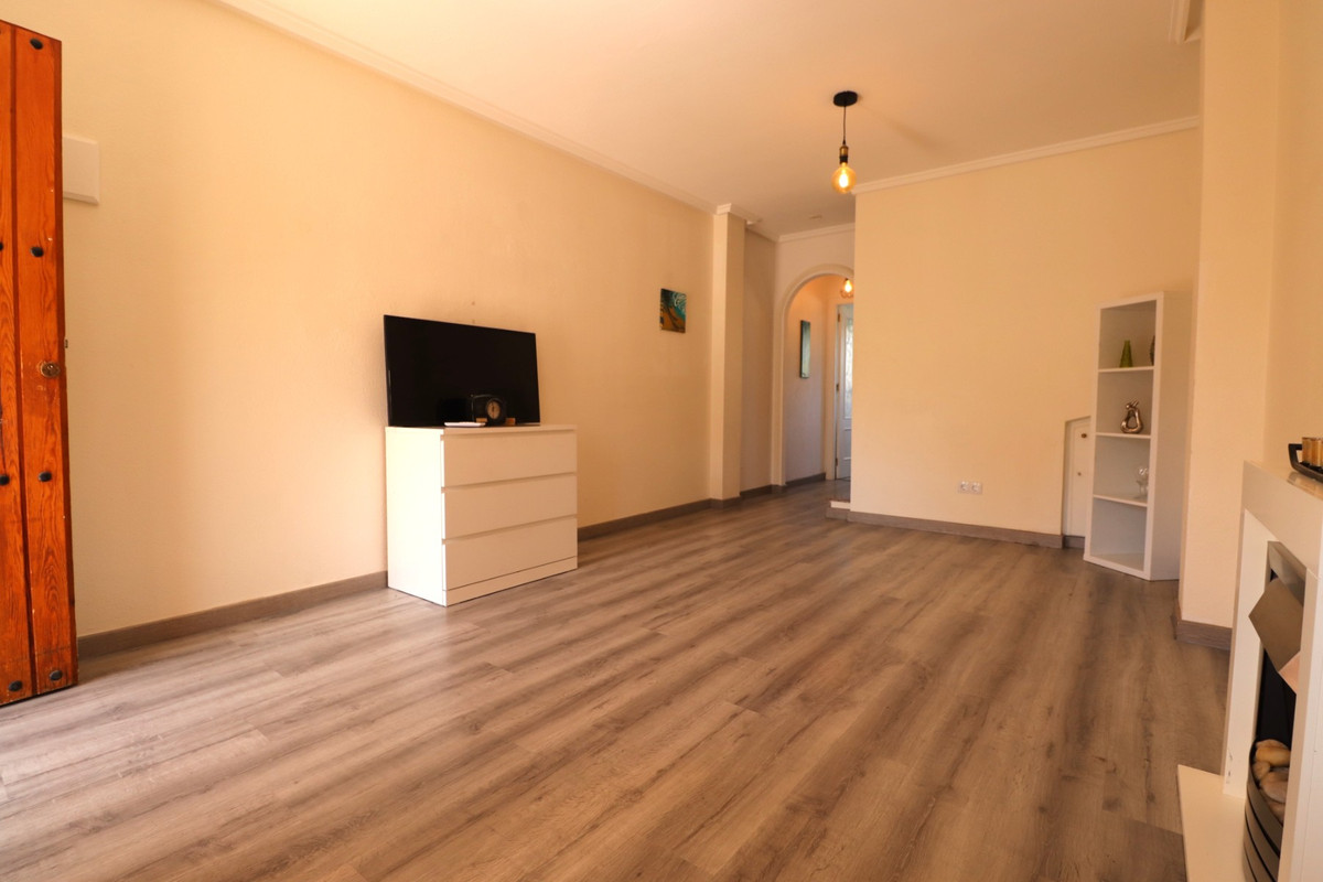 2 Bed Townhouse for sale in Montemar Costa Blanca, Alicante, Spain