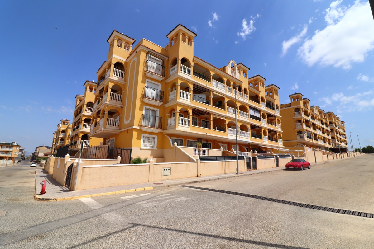 2 Bed Apartment for sale in Algorfa Costa Blanca, Alicante, Spain