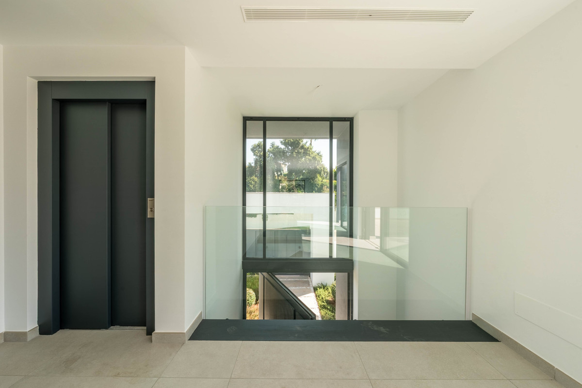 7 Bed Townhouse for sale in Sotogrande Alto Costa Del Sol, Cádiz, Spain