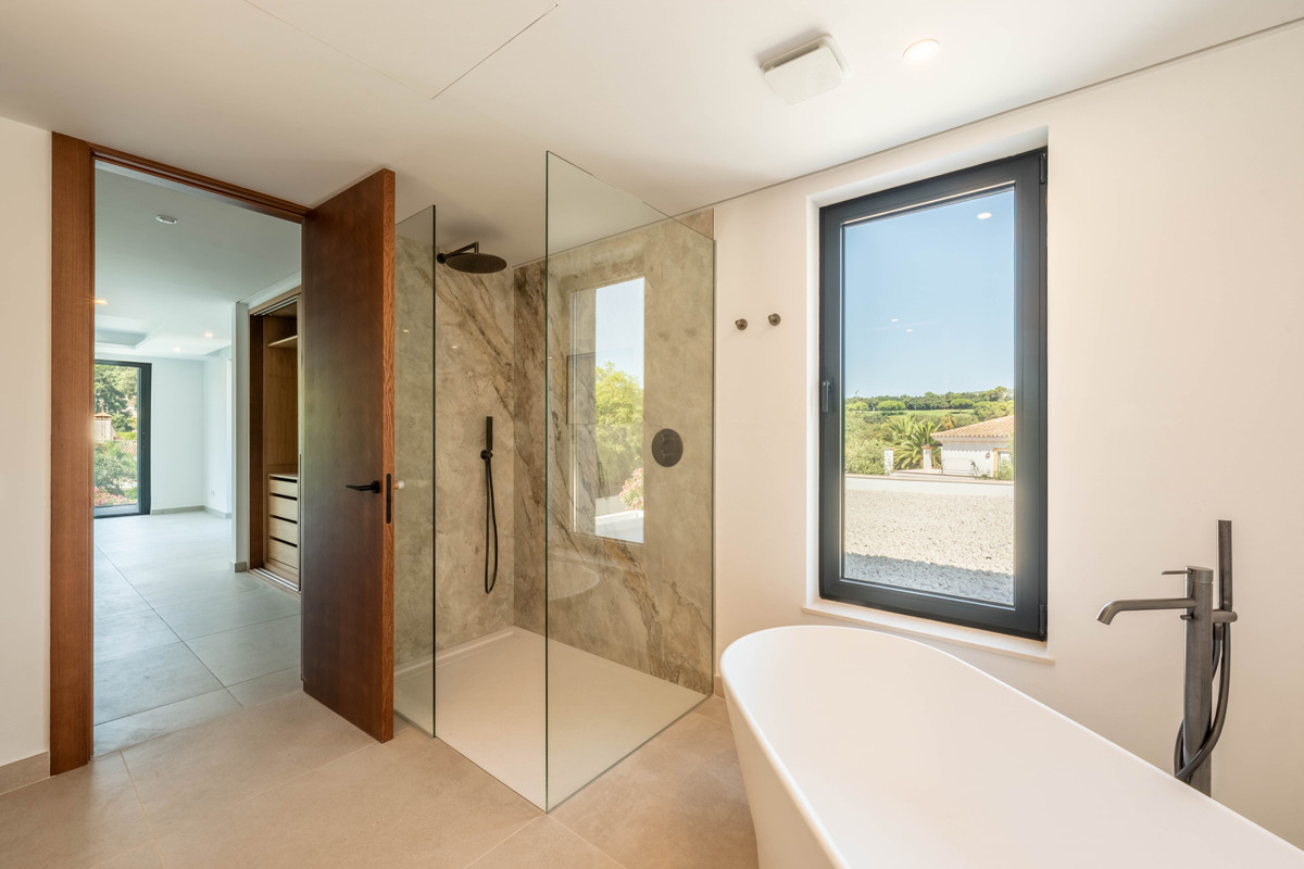 7 Bed Townhouse for sale in Sotogrande Alto Costa Del Sol, Cádiz, Spain