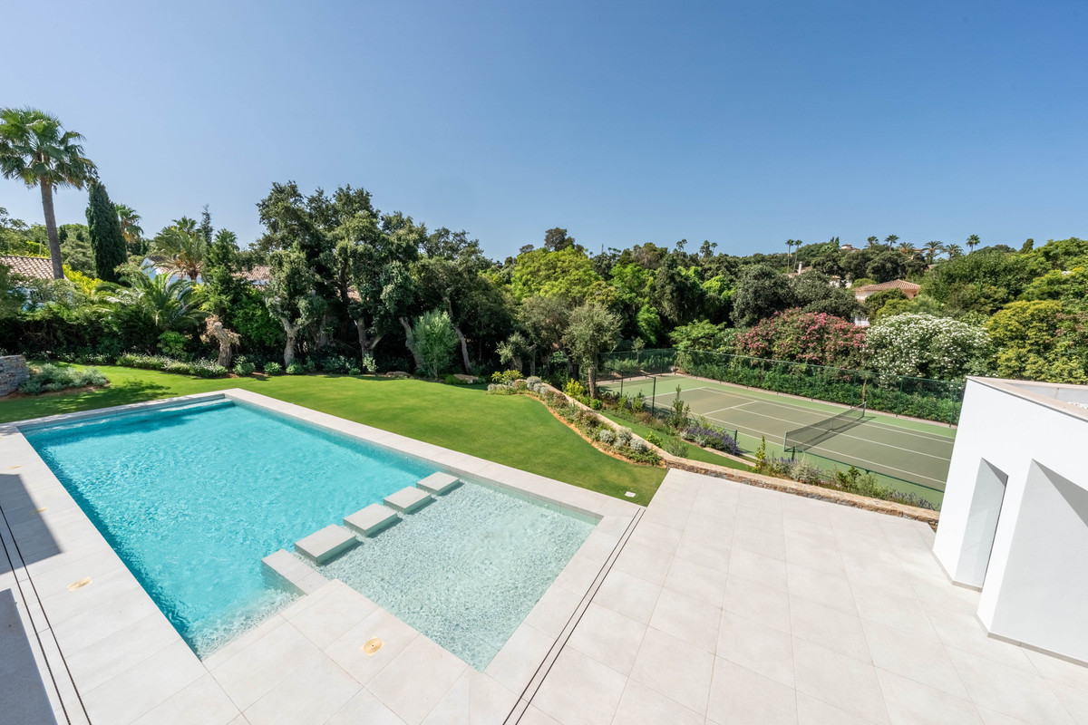 7 Bed Townhouse for sale in Sotogrande Alto Costa Del Sol, Cádiz, Spain
