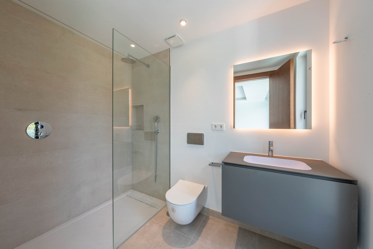 7 Bed Townhouse for sale in Sotogrande Alto Costa Del Sol, Cádiz, Spain