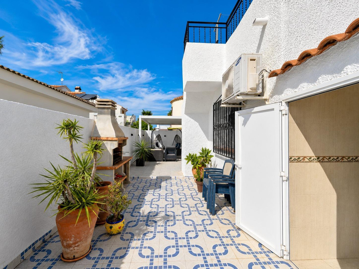 4 Bed Townhouse for sale in Los Alcazares Costa Calida, Murcia, Spain