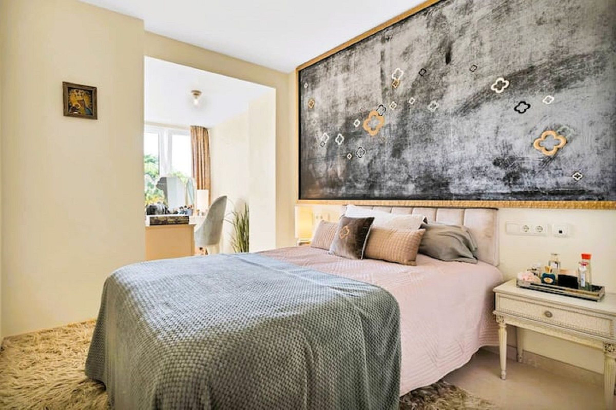 Se vende Apartamento Planta Media de 2 dormitorios en Costa Del Sol, Málaga, España