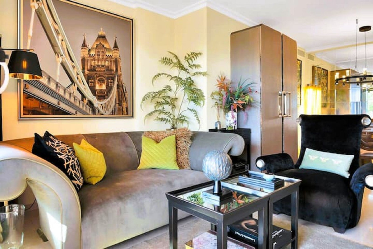 Se vende Apartamento Planta Media de 2 dormitorios en Costa Del Sol, Málaga, España