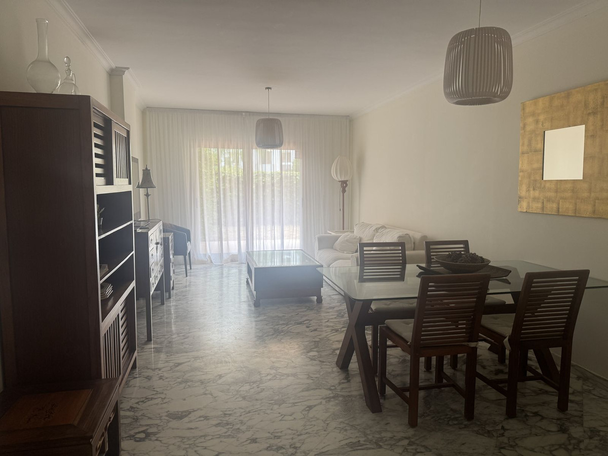 Se vende Apartamento Planta Baja de 2 dormitorios en Costa Del Sol, Málaga, España