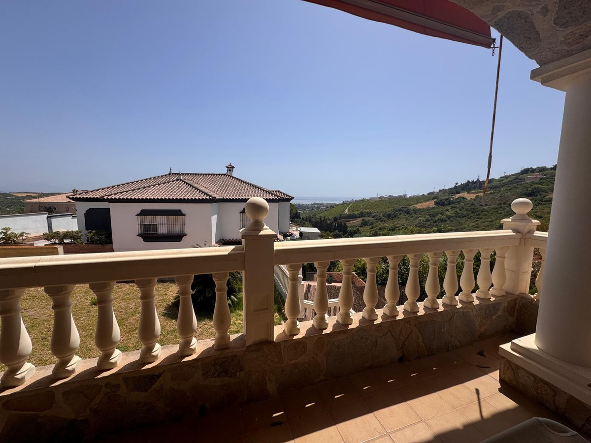 Se vende Villa - Chalet de 5 dormitorios en Costa Del Sol, Málaga, España