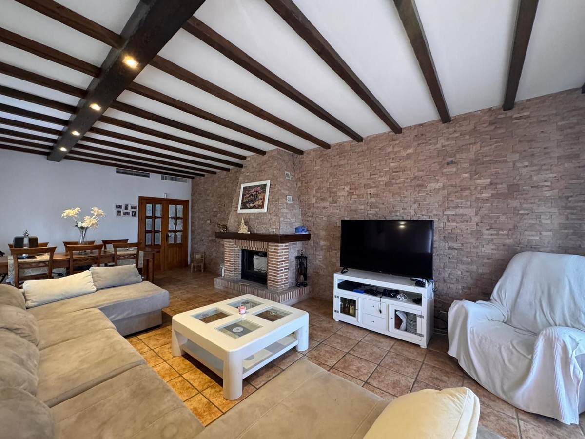 Se vende Villa - Chalet de 5 dormitorios en Costa Del Sol, Málaga, España