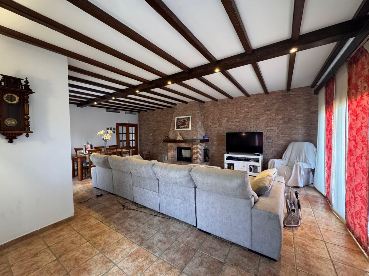 Se vende Villa - Chalet de 5 dormitorios en Costa Del Sol, Málaga, España