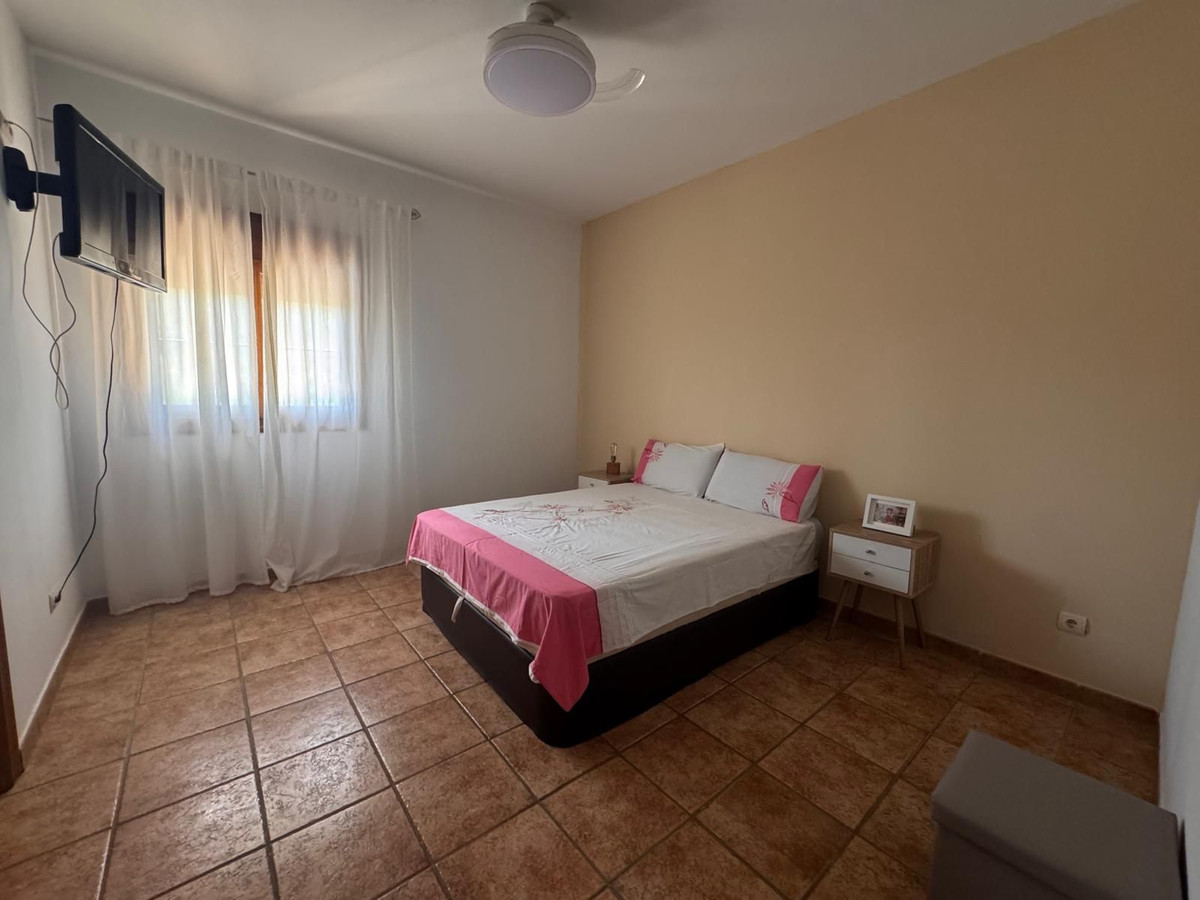 Se vende Villa - Chalet de 5 dormitorios en Costa Del Sol, Málaga, España