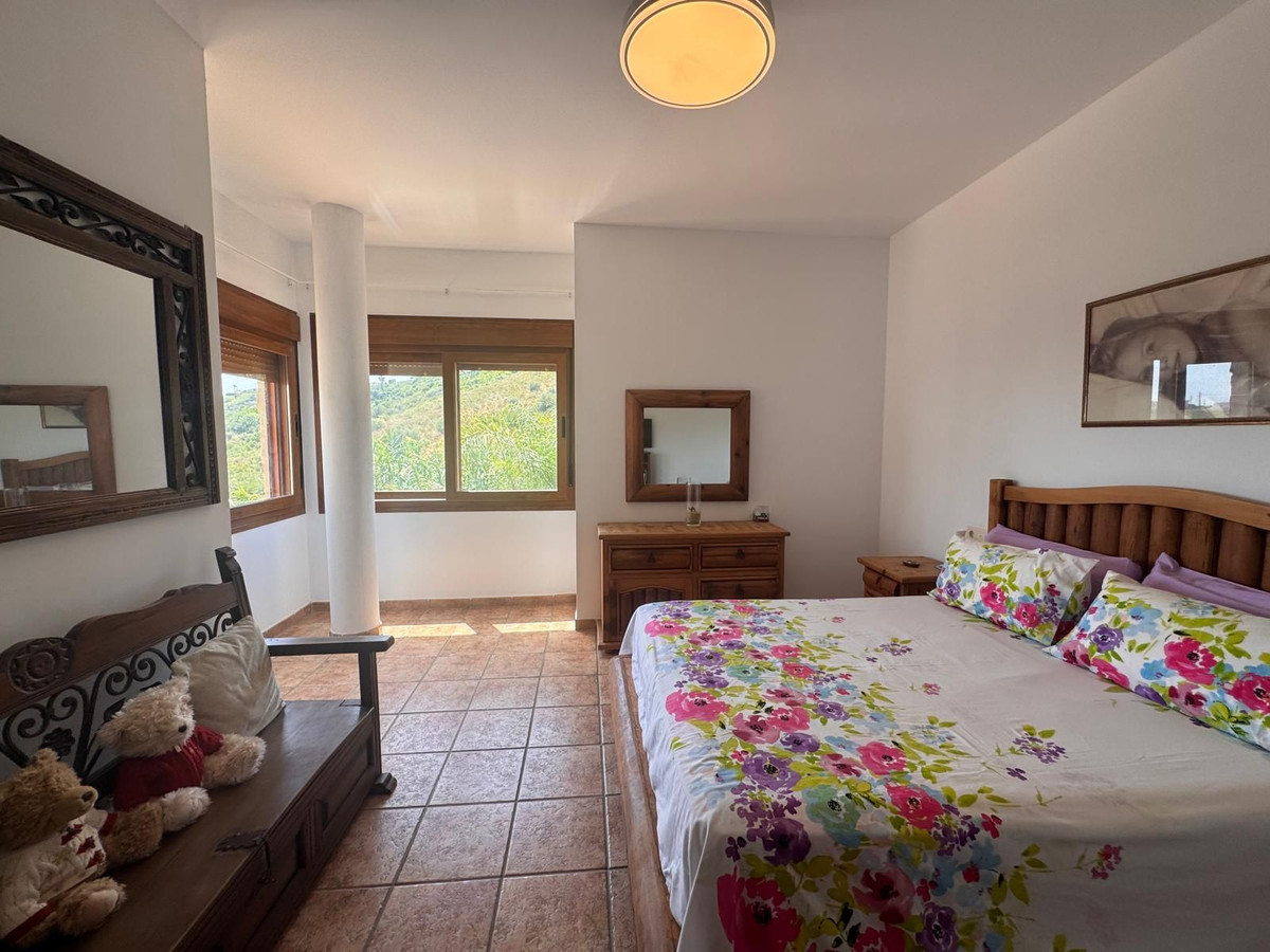 Se vende Villa - Chalet de 5 dormitorios en Costa Del Sol, Málaga, España