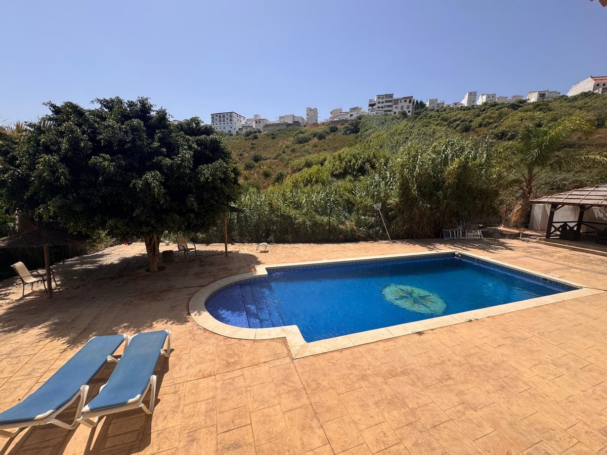 Se vende Villa - Chalet de 5 dormitorios en Costa Del Sol, Málaga, España