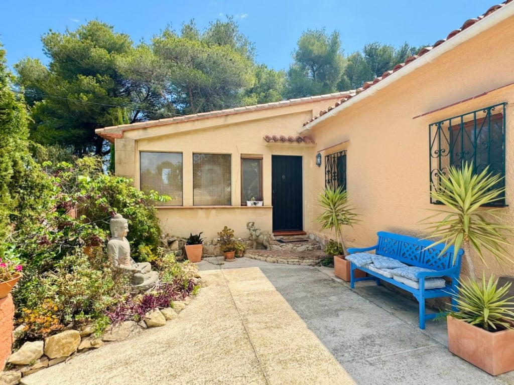 4 Bed Townhouse for sale in Javea Costa Blanca, Alicante, Spain