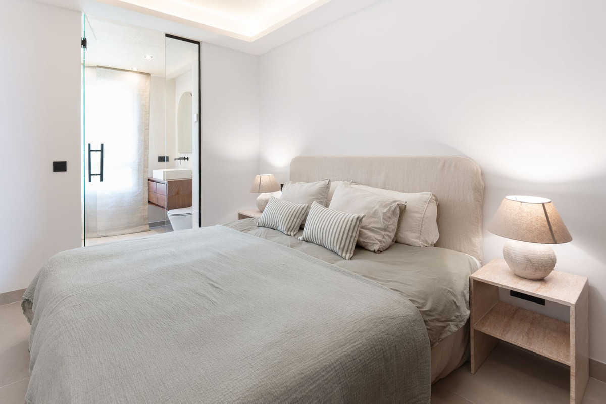 3 Bed Apartment for sale in La Quinta Costa Del Sol, Málaga, Spain