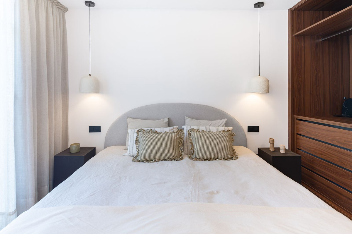 3 Bed Apartment for sale in La Quinta Costa Del Sol, Málaga, Spain