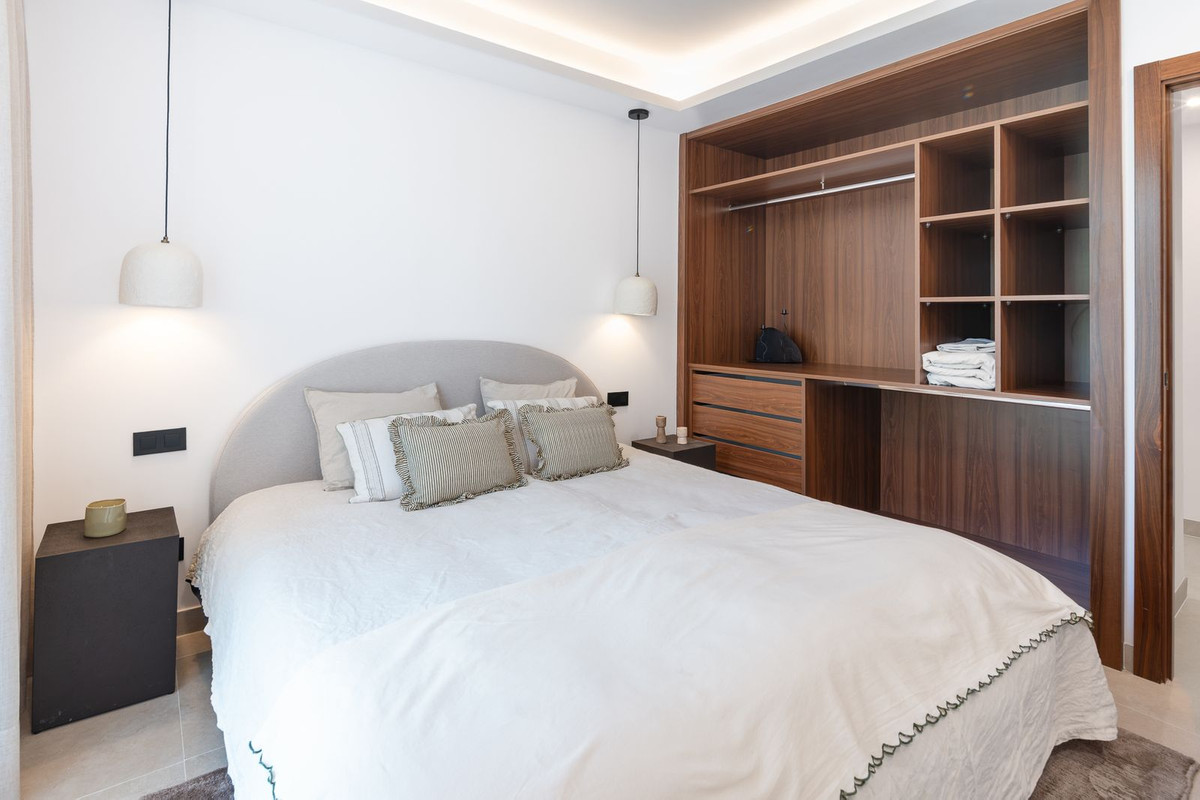 3 Bed Apartment for sale in La Quinta Costa Del Sol, Málaga, Spain