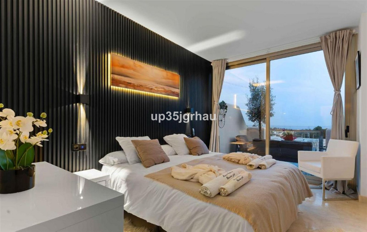 Se vende Apartamento Planta Media de 2 dormitorios en Costa Del Sol, Málaga, España