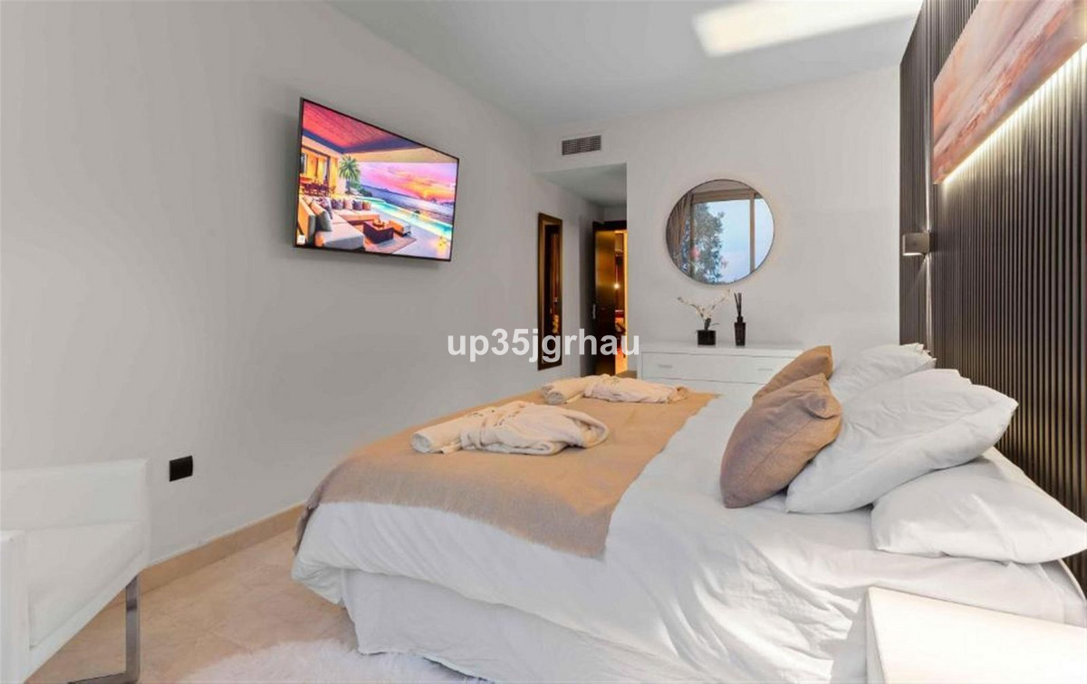 Se vende Apartamento Planta Media de 2 dormitorios en Costa Del Sol, Málaga, España